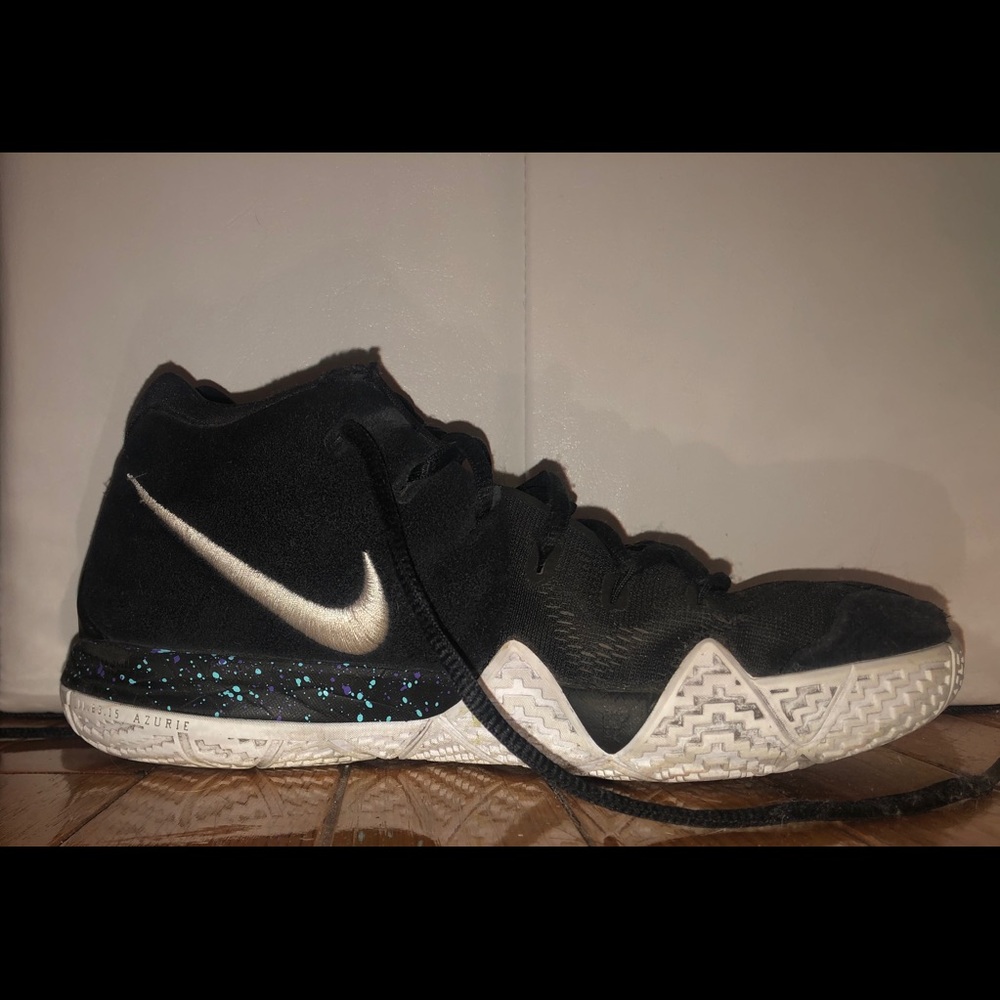 nike Basketball shoes Kyrie 4